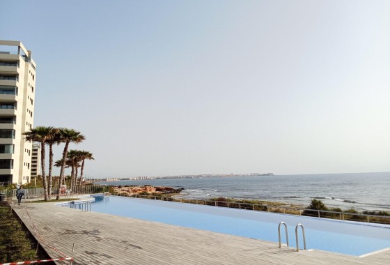 Resale - Wohnung / Appartement -
Torrevieja - Punta Prima