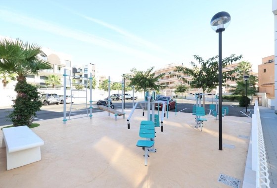 Herverkoop - Appartement / Flat -
Orihuela Costa - Villamartín-Las Filipinas