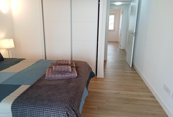 Herverkoop - Appartement / Flat -
Torrevieja - Punta Prima