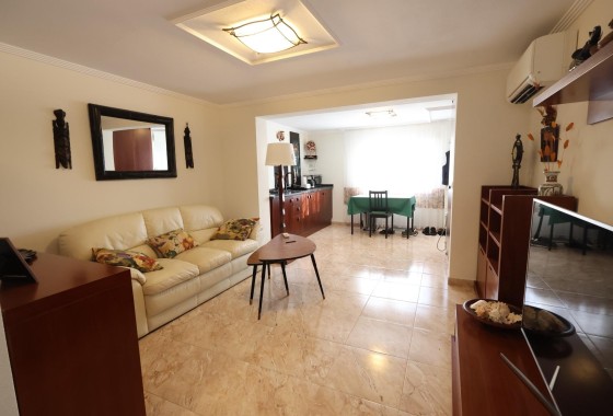 Herverkoop - Villa -
Torrevieja - Los Balcones