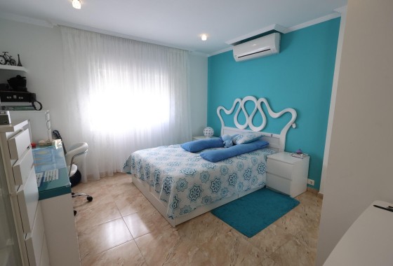Herverkoop - Villa -
Torrevieja - Los Balcones