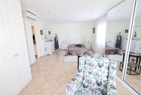 Herverkoop - Villa -
Torrevieja - Los Balcones