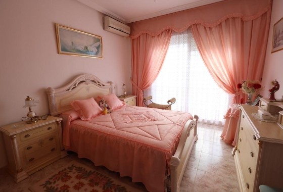 Herverkoop - Villa -
Orihuela Costa - Villamartín-Las Filipinas