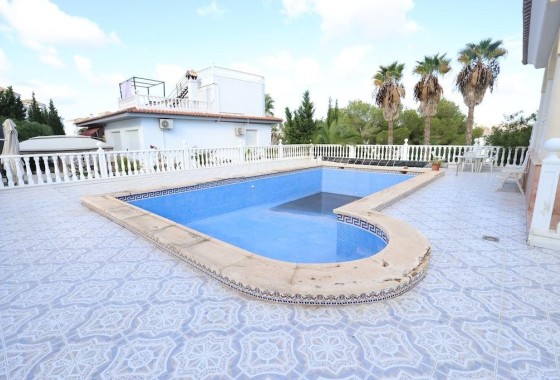 Herverkoop - Villa -
Orihuela Costa - Villamartín-Las Filipinas