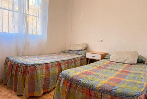 Sprzedaż - Apartament / Mieszkanie -
Orihuela Costa - Las Filipinas