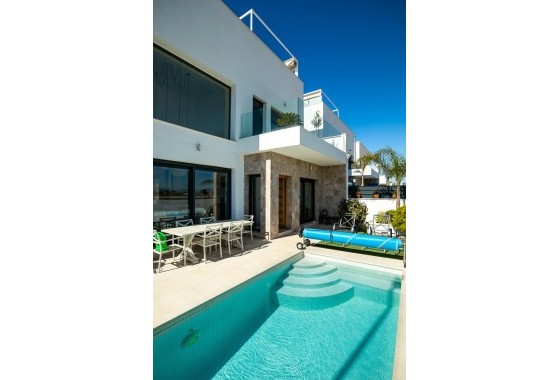 Venta - Chalet Independiente -
Daya Vieja