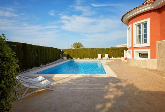 Venta - Villa -
Rojales - Centro de la Ciudad Quesada