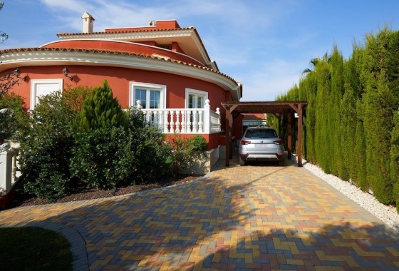 Venta - Villa -
Rojales - Centro de la Ciudad Quesada