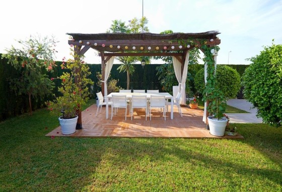 Venta - Villa -
Rojales - Centro de la Ciudad Quesada