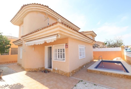 Herverkoop - Villa -
Torrevieja - Los Balcones