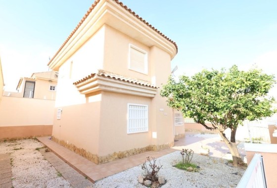 Herverkoop - Villa -
Torrevieja - Los Balcones