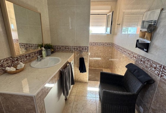 Herverkoop - Finca Landelijk pand -
Albatera - BARRANCO SAN CAYETANO