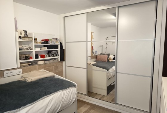 Herverkoop - Stadswoning -
Cabo Roig - Cala Capitan