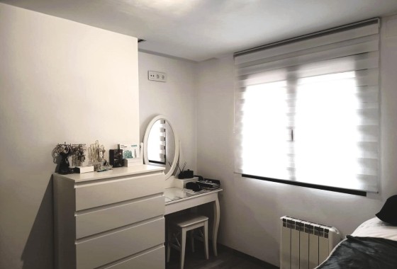 Herverkoop - Stadswoning -
Cabo Roig - Cala Capitan