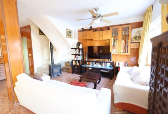 Herverkoop - Halfvrijstaande villa -
Torrevieja - Torretas