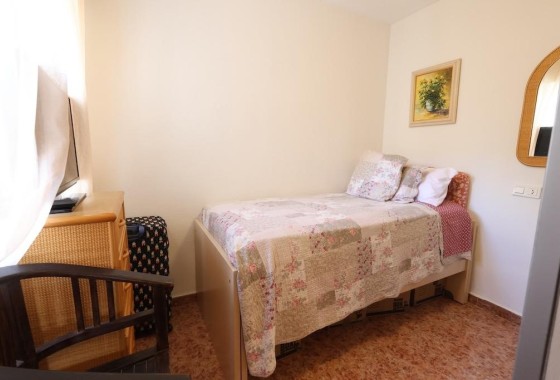 Herverkoop - Halfvrijstaande villa -
Torrevieja - Torretas