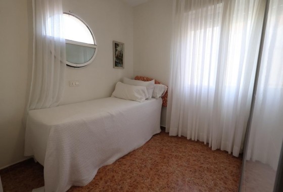 Herverkoop - Halfvrijstaande villa -
Torrevieja - Torretas