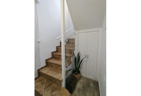 Herverkoop - Vrijstaande Villa -
San Miguel de Salinas - Las filipinas