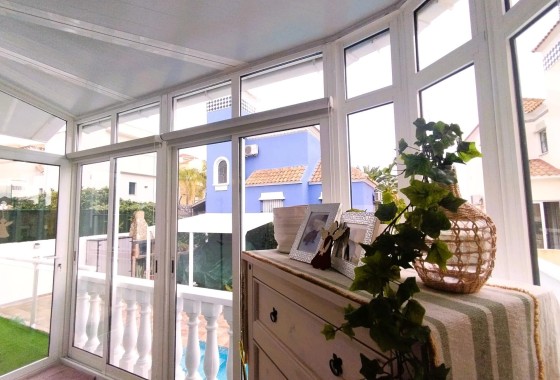 Herverkoop - Vrijstaande Villa -
San Miguel de Salinas - Las filipinas