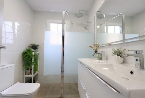 Herverkoop - Vrijstaande Villa -
San Miguel de Salinas - Las filipinas