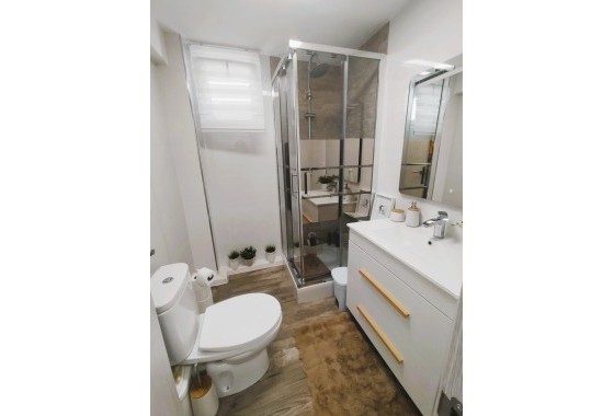 Herverkoop - Vrijstaande Villa -
San Miguel de Salinas - Las filipinas