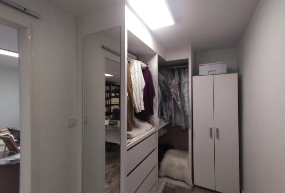 Herverkoop - Vrijstaande Villa -
San Miguel de Salinas - Las filipinas