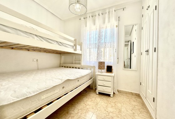 Venta - Casa de pueblo -
Punta Prima - Costa Blanca