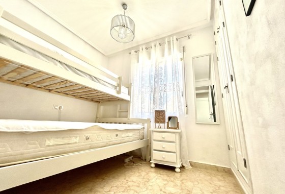 Venta - Casa de pueblo -
Punta Prima - Costa Blanca