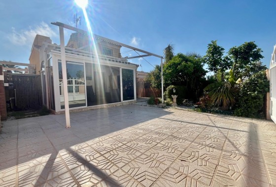 Revente - Villa Individuelle -
Orihuela Costa - Los Almendros-la Florida