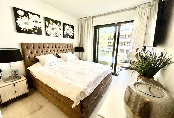 Resale - Wohnung / Appartement -
Playa Flamenca - Costa Blanca