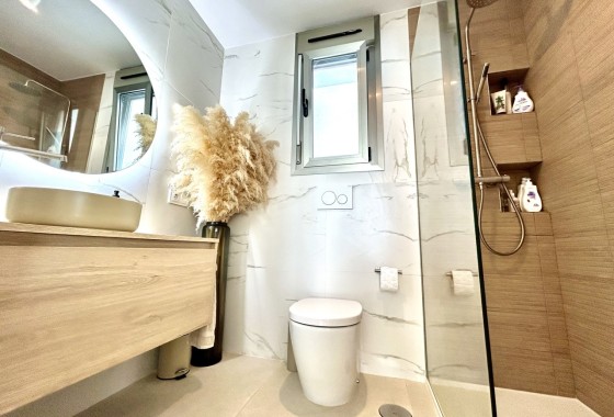 Resale - Freistehende Villa -
San Miguel de Salinas - Inland