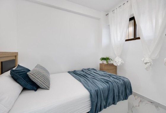 Resale - Wohnung / Appartement -
Torrevieja - Cabo cervera