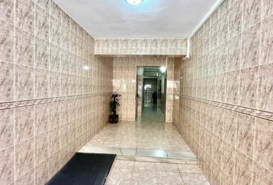 Venta - Apartamento / Piso -
Torrevieja - Estacion de autobuses