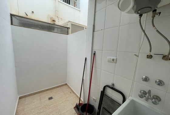 Resale - Wohnung / Appartement -
Orihuela Costa