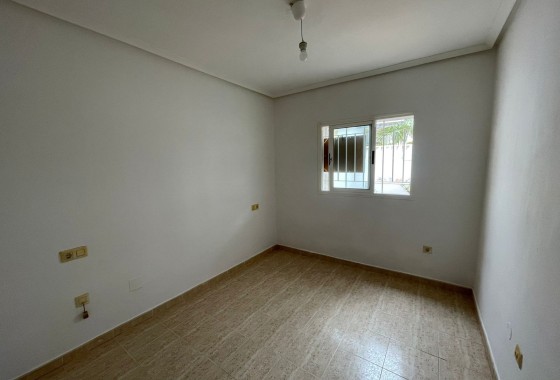 Resale - Wohnung / Appartement -
Orihuela Costa