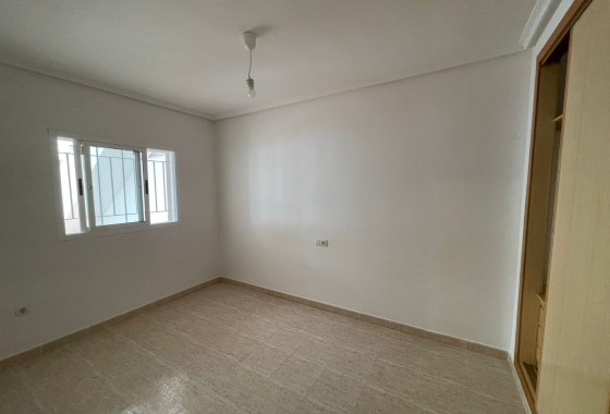 Resale - Wohnung / Appartement -
Orihuela Costa