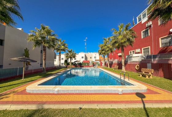 Herverkoop - Appartement / Flat -
Los Altos - Costa Blanca
