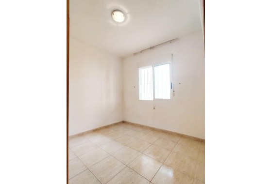 Venta - Apartamento / Piso -
Torrevieja - Curva del Palangre