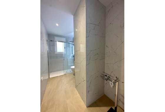 Venta - Apartamento / Piso -
Torrevieja - Playa del Cura