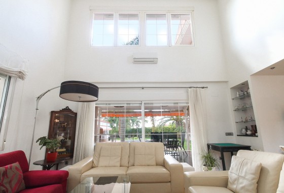 Venta - Chalet Independiente -
San Vicente del Raspeig - Inland
