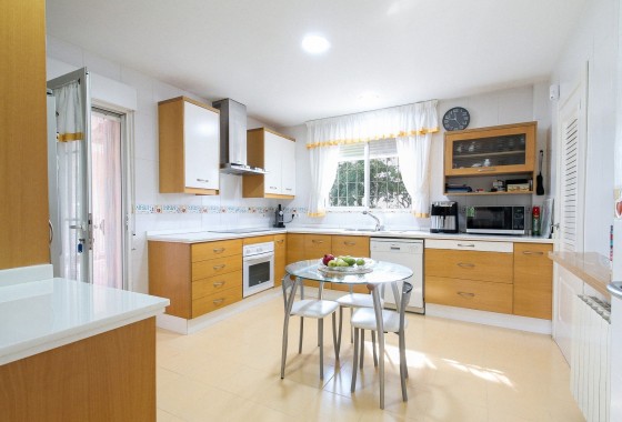 Venta - Chalet Independiente -
San Vicente del Raspeig - Inland