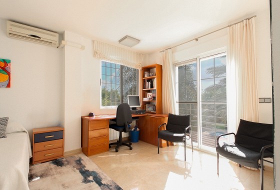 Venta - Chalet Independiente -
San Vicente del Raspeig - Inland