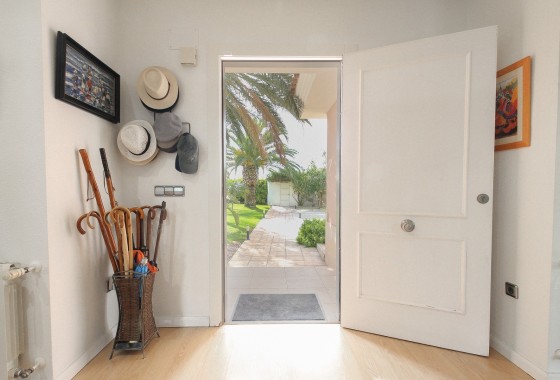 Venta - Chalet Independiente -
San Vicente del Raspeig - Inland