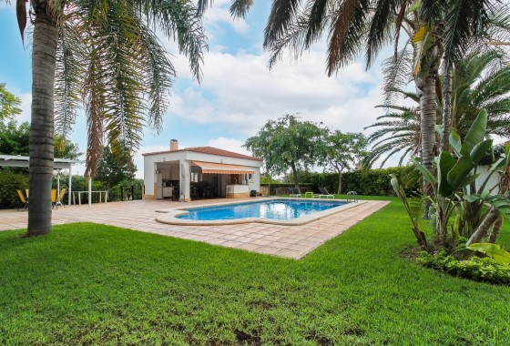 Venta - Chalet Independiente -
San Vicente del Raspeig - Inland