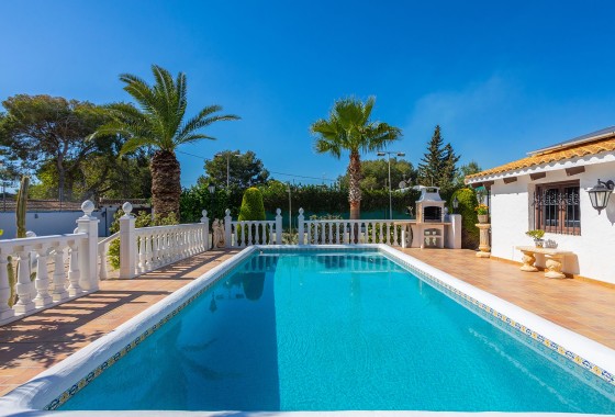 Herverkoop - Vrijstaande Villa -
Orihuela - Inland