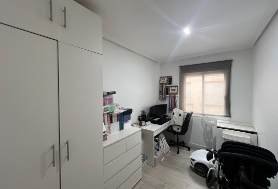 Herverkoop - Appartement / Flat -
Dolores - Comunidad Valenciana