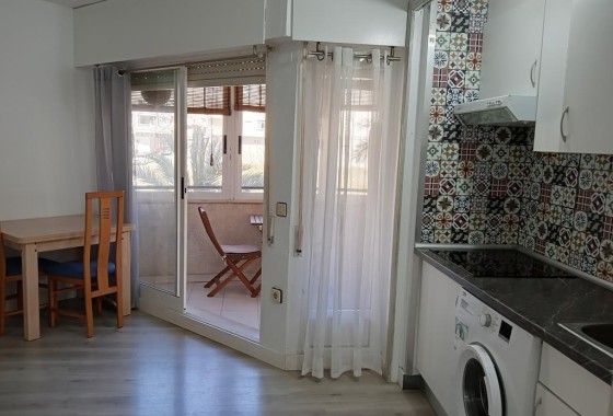 Herverkoop - Appartement / Flat -
Torrevieja - Habaneras