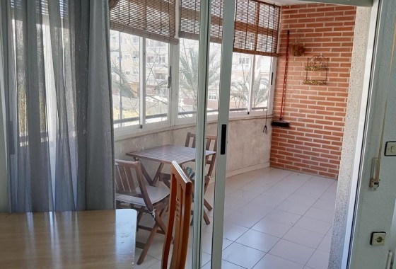 Herverkoop - Appartement / Flat -
Torrevieja - Habaneras