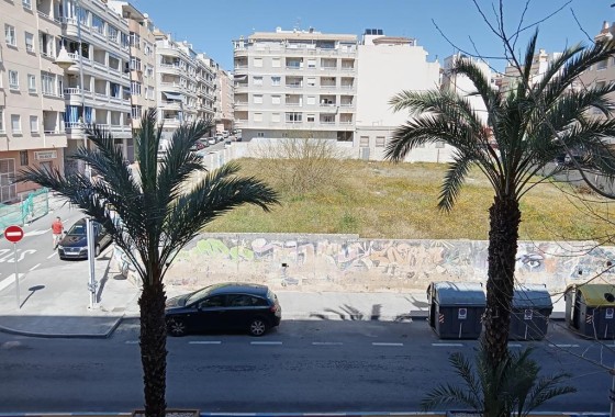 Herverkoop - Appartement / Flat -
Torrevieja - Habaneras