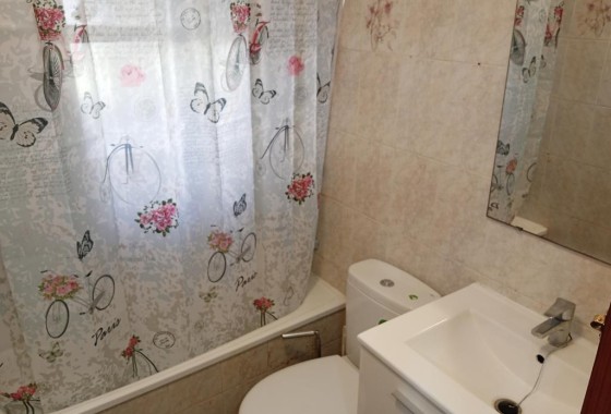 Herverkoop - Appartement / Flat -
Torrevieja - Habaneras